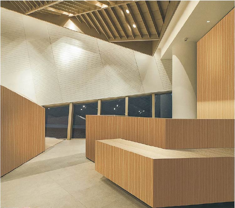 خود چپکنے والی پیویسی فلم آپ کے اسٹور فرنٹ کاؤنٹر کو کیسے زندہ کر سکتی ہے؟